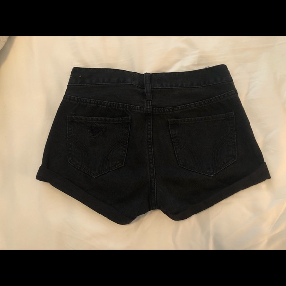 Hollister Black Low Rise Distressed Shorts - Picture 3 of 7